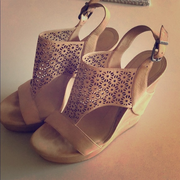 Gianni Bini Shoes - Gianni Bini Wedges